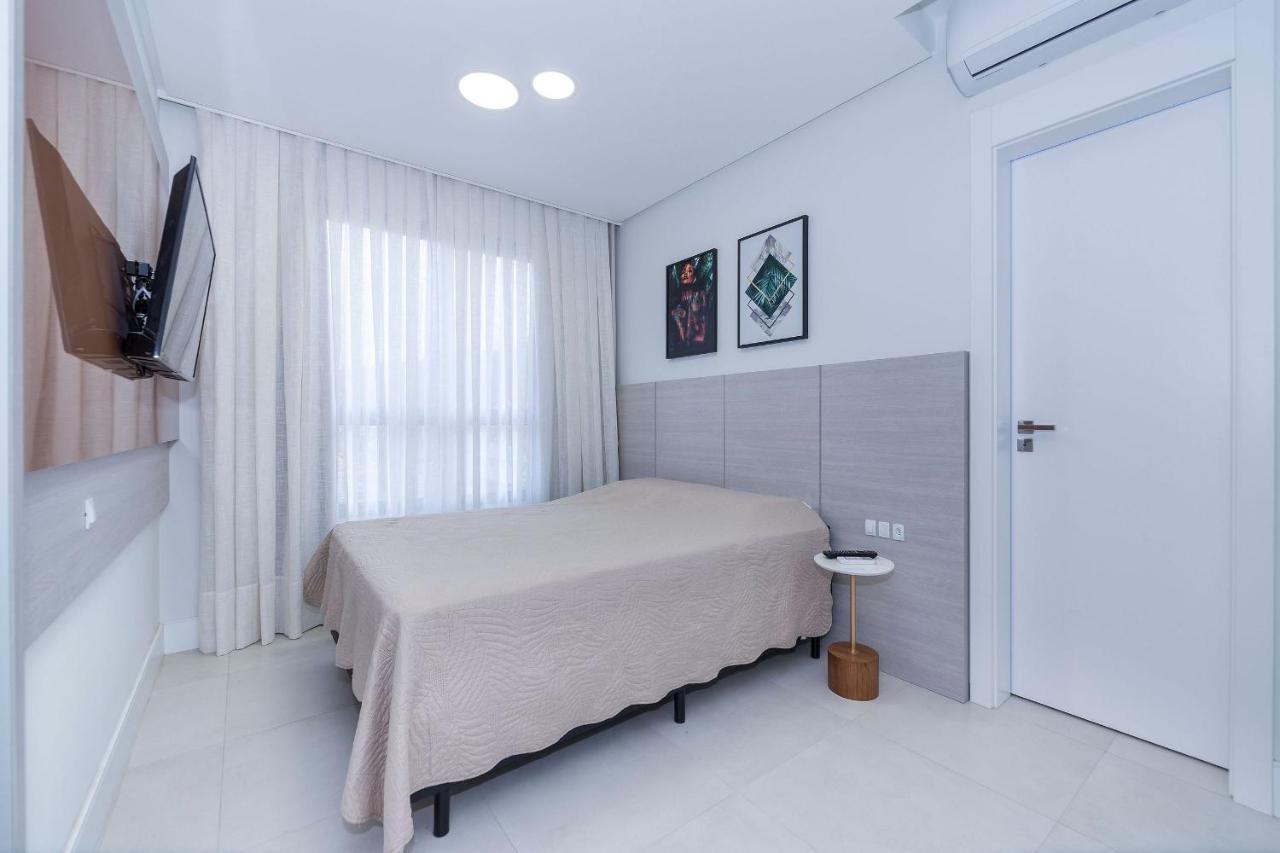 Adra 106 - Apartamento No Centro De Bombinhas - Rooftop Com Piscina E Academia - A Poucos Metros Da Praia - 外观 照片