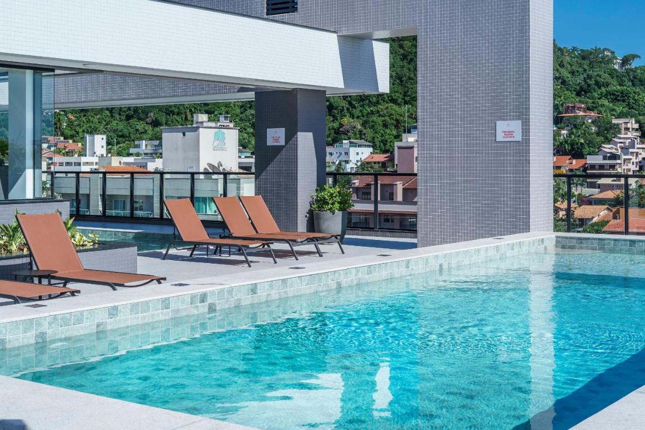 Adra 106 - Apartamento No Centro De Bombinhas - Rooftop Com Piscina E Academia - A Poucos Metros Da Praia - 外观 照片
